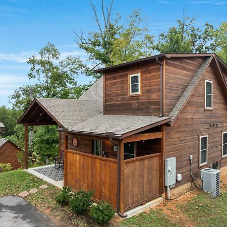 Fully Loaded Cabin In Heart Of Pigeon Forge Exteriér fotografie