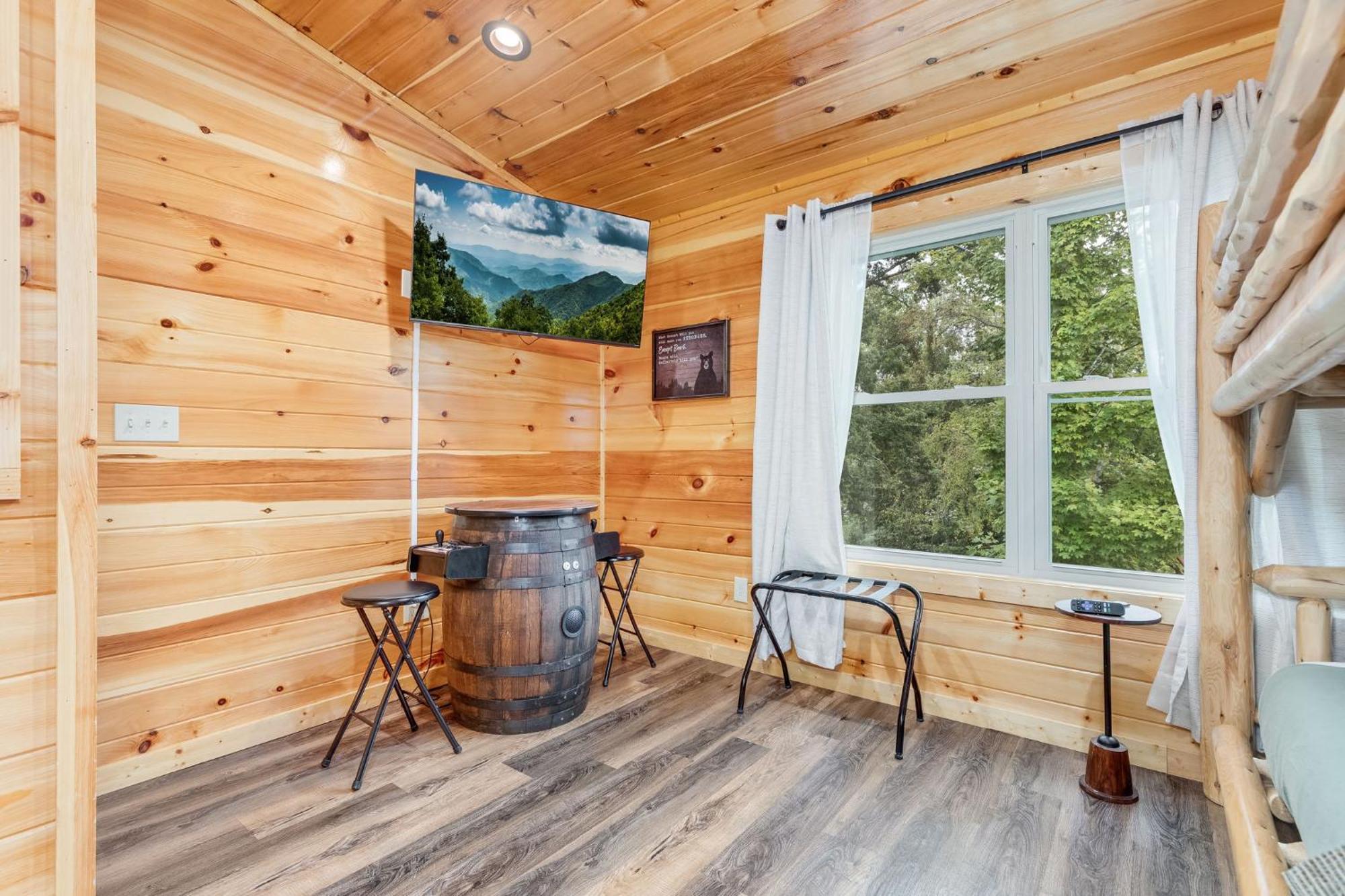Fully Loaded Cabin In Heart Of Pigeon Forge Exteriér fotografie
