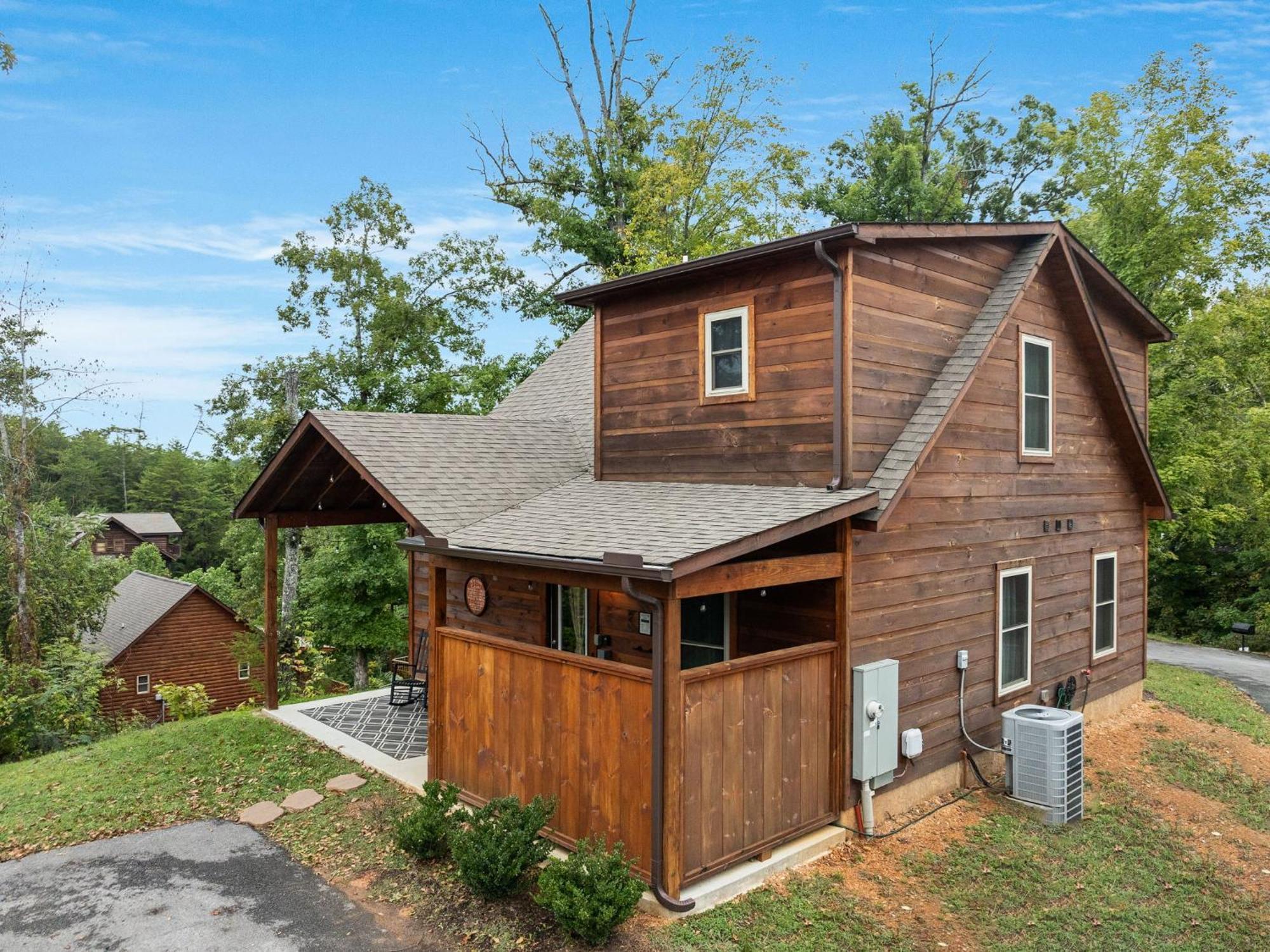 Fully Loaded Cabin In Heart Of Pigeon Forge Exteriér fotografie