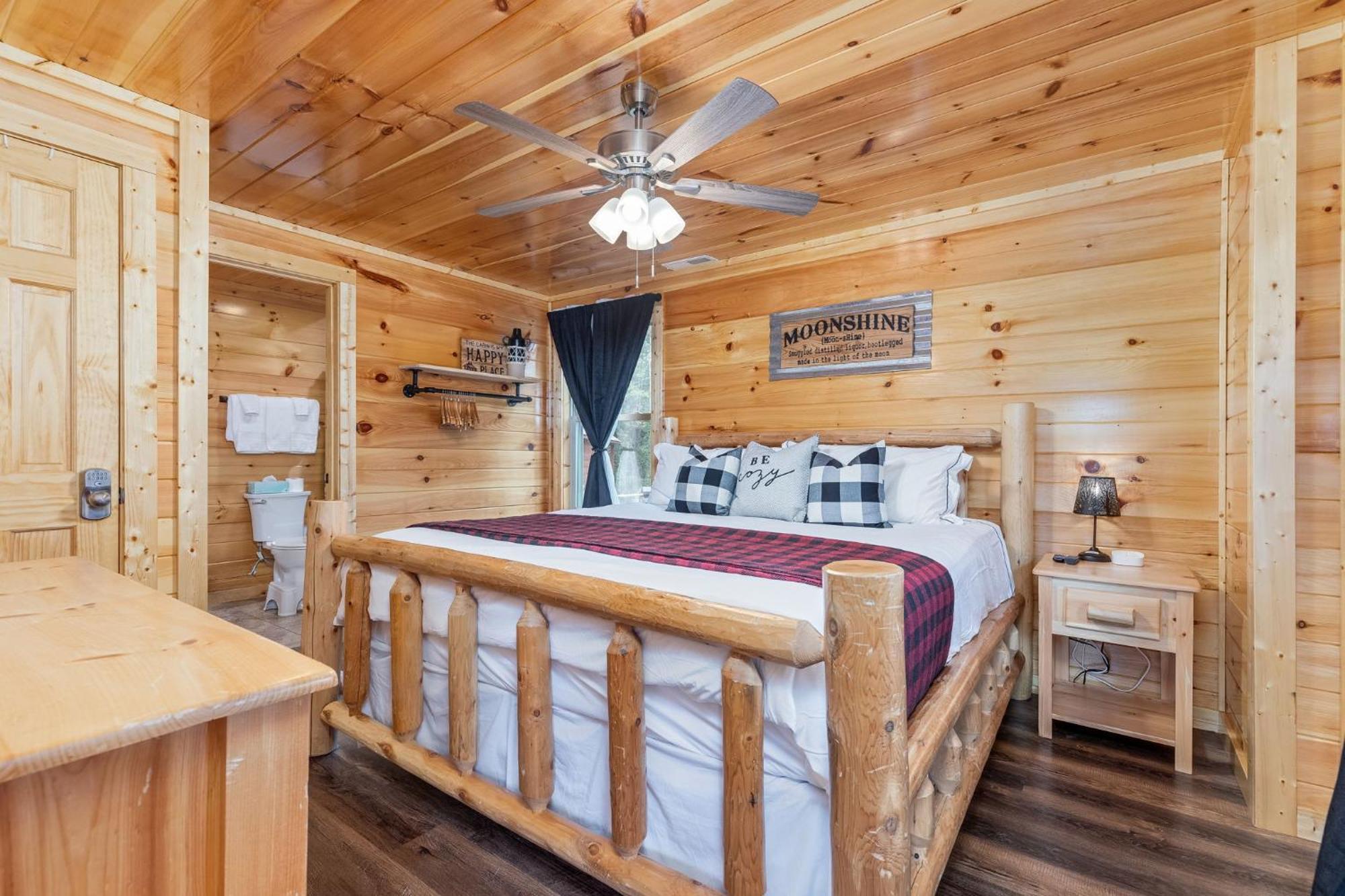 Fully Loaded Cabin In Heart Of Pigeon Forge Exteriér fotografie