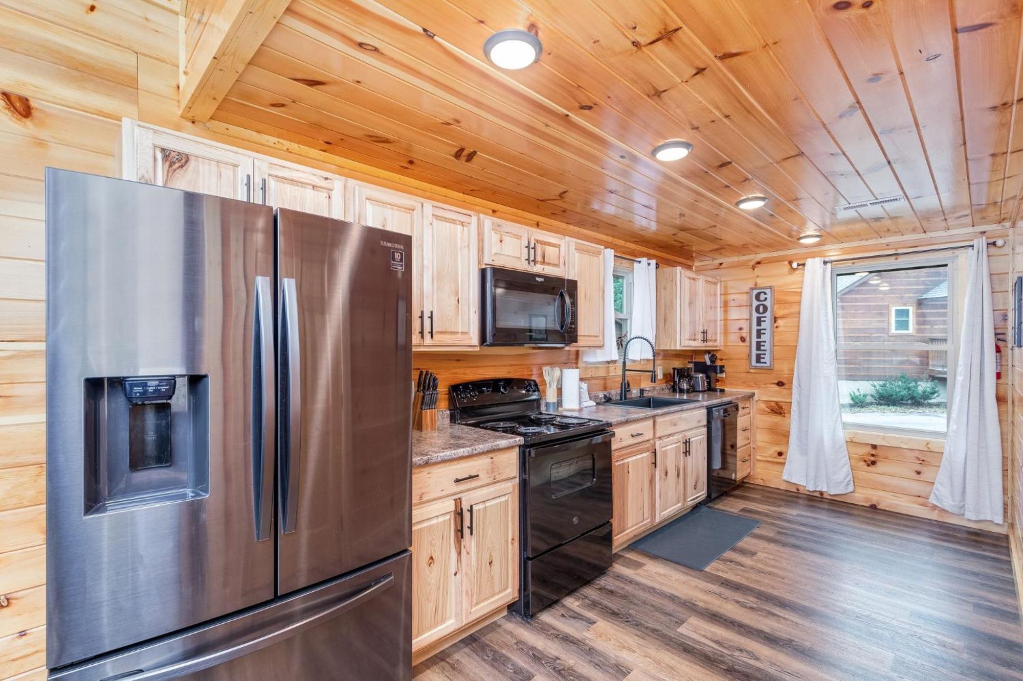 Fully Loaded Cabin In Heart Of Pigeon Forge Exteriér fotografie